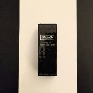 *NIB* WOLVESMOUTH Kat Von D Studded Kiss Lipstick